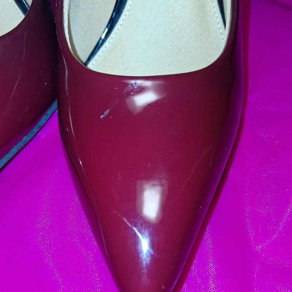 Christian Siriano Burgundy and Black Heels - Picture 5 of 8